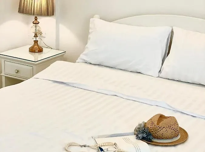 Aora Boutique Sutthisan Hotel