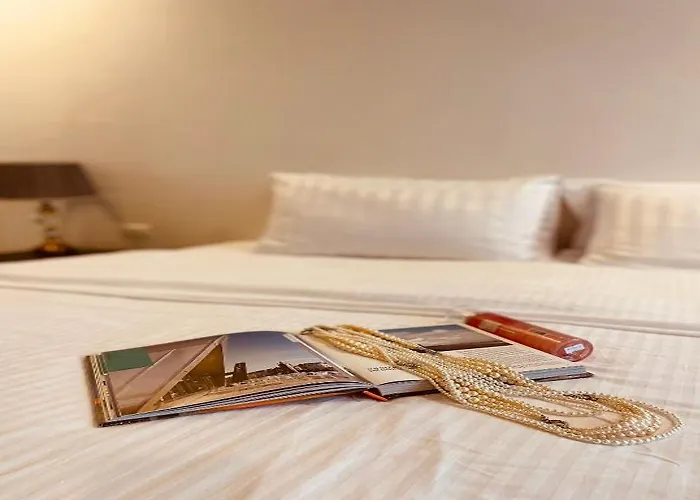 Aora Boutique Sutthisan Hotel