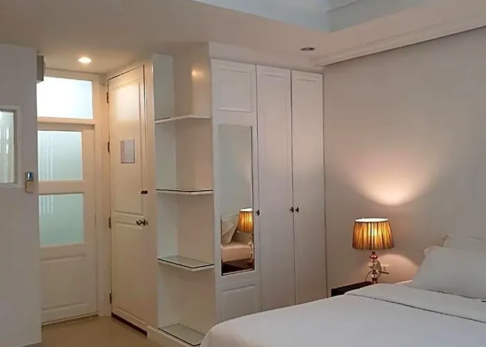 Aora Boutique Sutthisan Hotel 5*